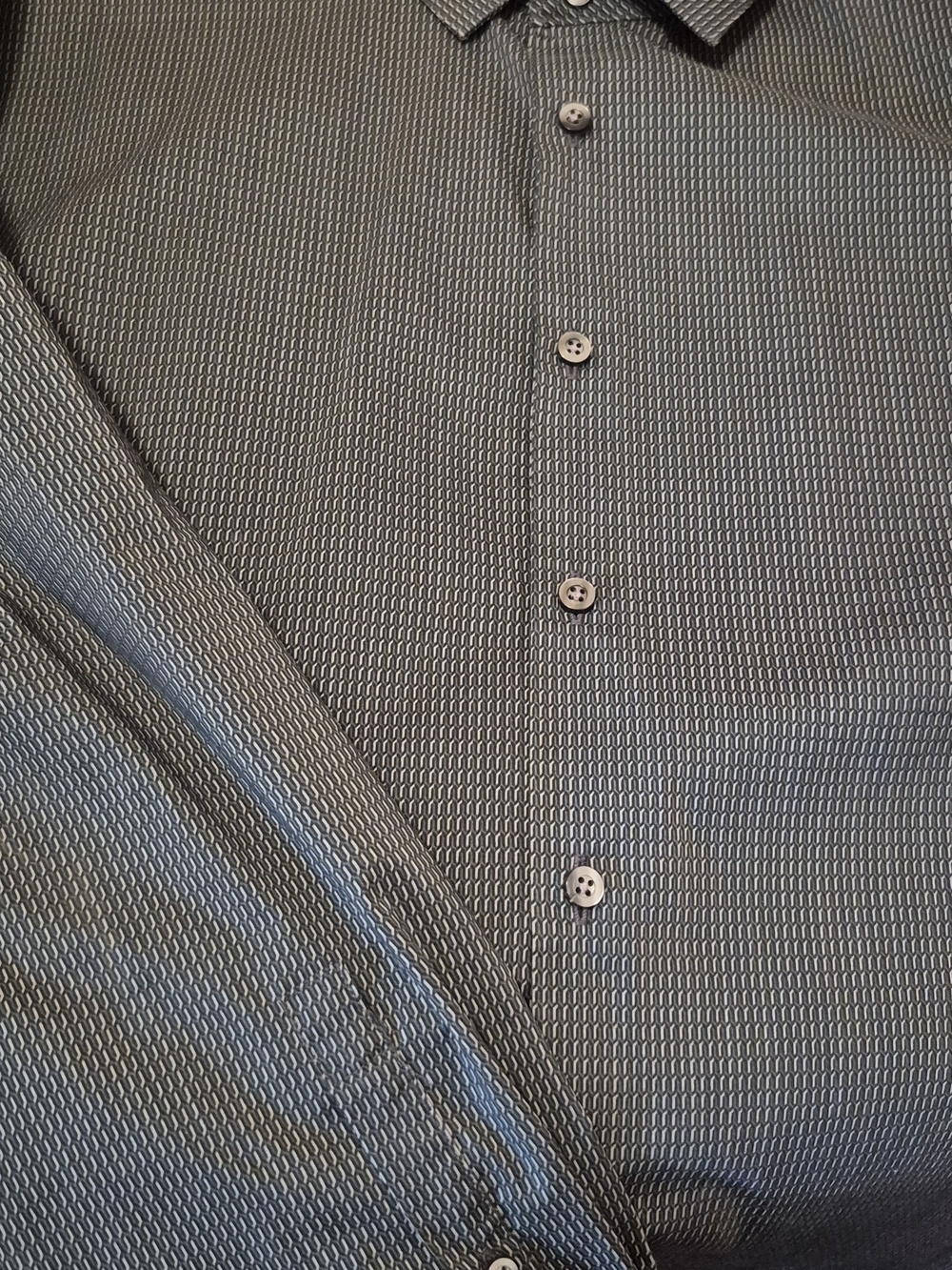 J Ferrar Men's Button-Down Shirt in Charcoal Gray Geometric Print XL 34-35